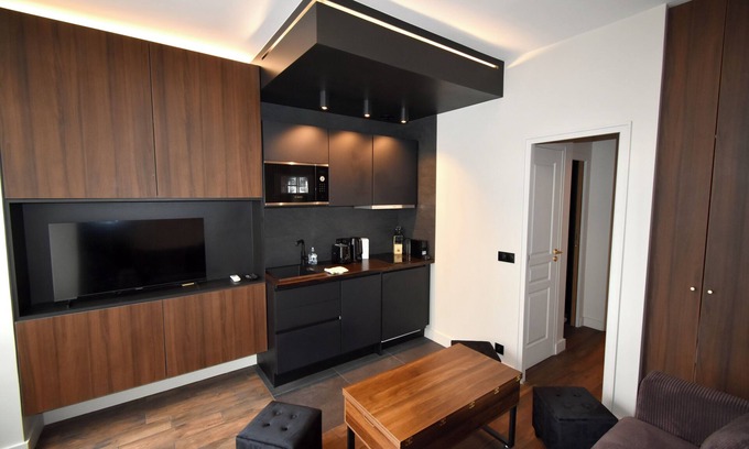 12th Arrondissement Apartment | Magnificent new, modern, comfortable apartment 10 min from the center of Paris