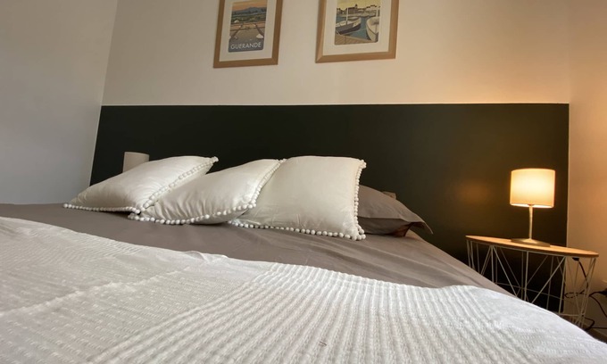 La Faute-sur-Mer Villa | MAGNIFICENT VILLA - 5 min walk from Amourettes beach