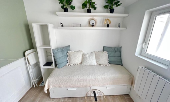 Conflans-Sainte-Honorine Apartment | Magnifique Studio à 30 min de La Défense