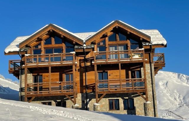 La Toussuire Apartment | Magnifique chalet sur les pistes, le Paradis c'est là!