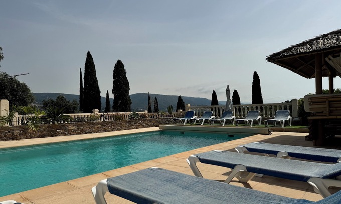 Bormes-Les-Mimosas House | Magnifique location colline de Bormes les Mimosas secure parking