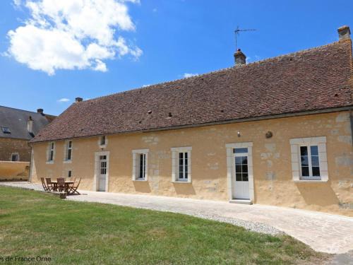 Pays de Mortagne-au-Perche House | Magnifique longère avec spa dans le Perche pour 10 personnes, rivière à truites - FR-1-497-138