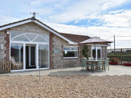 Chickerell House | Magnolia