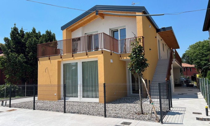Santo Stino di Livenza Condo | Magnolia apartment, new soundproof and comfortable facility