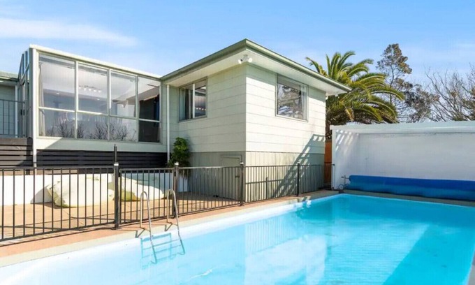 Pukehina Other | Main House-FARM- · Rural Retreat Sanctuary Spa Sauna & Home Cinema!