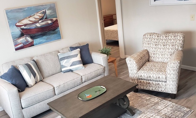 Vienna Apartment | Main Street Retreat