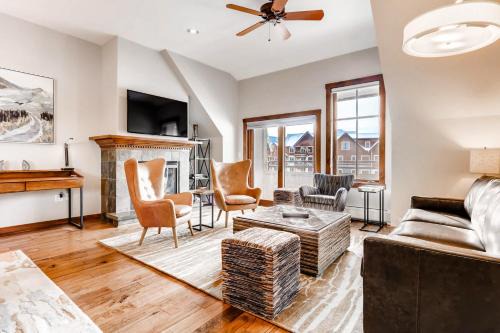 Peak 9 Hotel | Main Street Station #3401