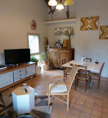 Beyssac House | Maison à la campagne