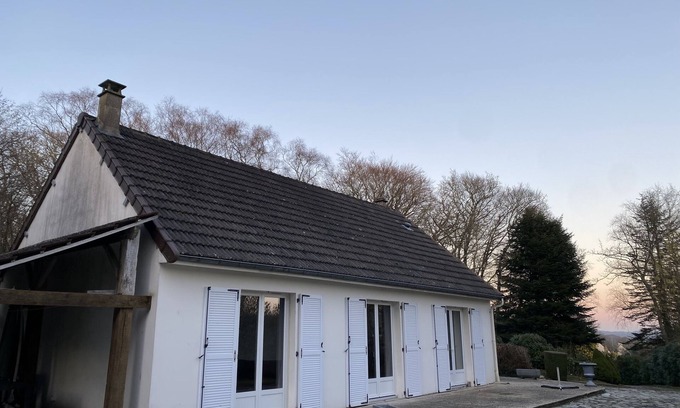Gonneville-le-Theil House | Maison à la Campagne, Au Cœur de la Nature, Soyez Attentifs aux Animaux