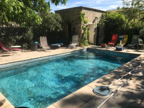 Sommieres House | Maison 21, agréable maison de ville avec piscine