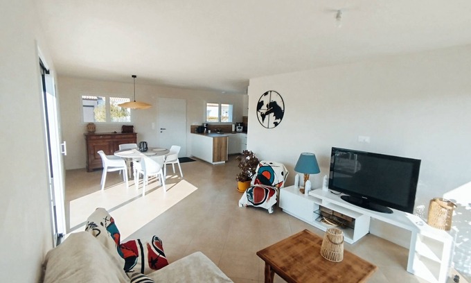 Longeville-sur-Mer Villa | Maison 4 à 6 Personnes Entre Terre et Mer. A10 Minutes des Plages du Rocher