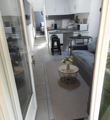 Ecquevilly Apartment | Maison annexe une chambre proche Paris