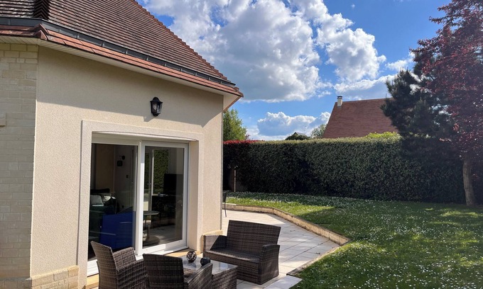 Eterville Villa | Maison Calme 5 km Caen Proche Lieux Historiques