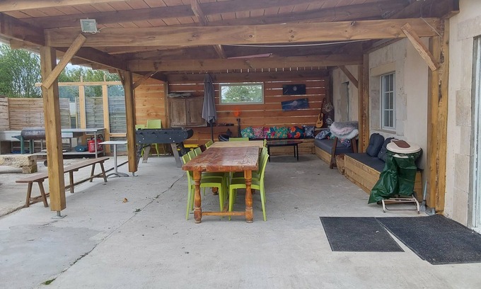 Quiers-sur-Bezonde House | Maison Campagne Sans Idéal Pour se Retrouver à Plusieurs et Passer de bon Moment