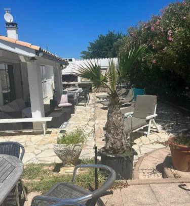 Marseillan House | Maison charmante à Marseillan avec grand jardin et terrasse