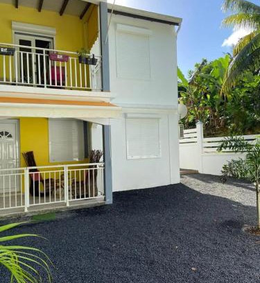 Jabrun House | Maison confortable à Morne-à-l'Eau, 60 m² avec jardin