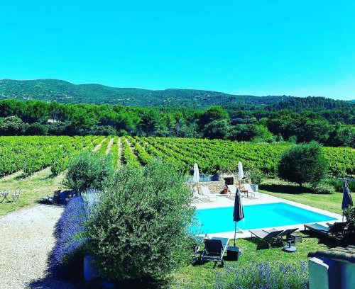 Puyvert Bed & Breakfast | Maison d'hôtes Bastide St Victor à 2,5 kilomètres de Lourmarin