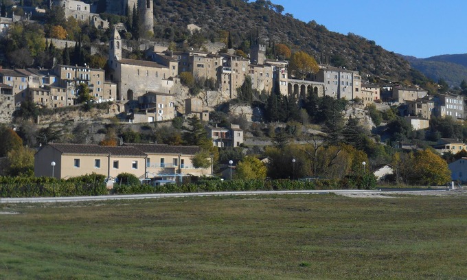 Montbrun-les-Bains House | Maison Dans la Partie Ancienne du Village de Montbrun les Bains