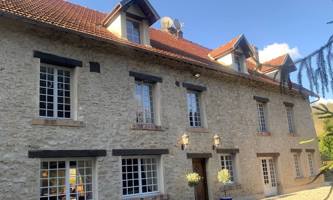 Vienne-en-Arthies House | Maison de Campagne Rénovée Proche de Paris Avec Piscine