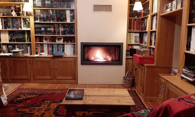 Blot-lʼEglise House | Maison de Famille Avec Piscine