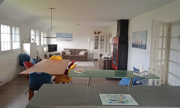 Plougoulm Cabin | Maison de Famille Rénovée, Proche des Sentiers de Randonnée et de la Mer!