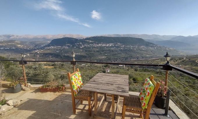 Beiteddine House | Maison de la vallee private guest house great view