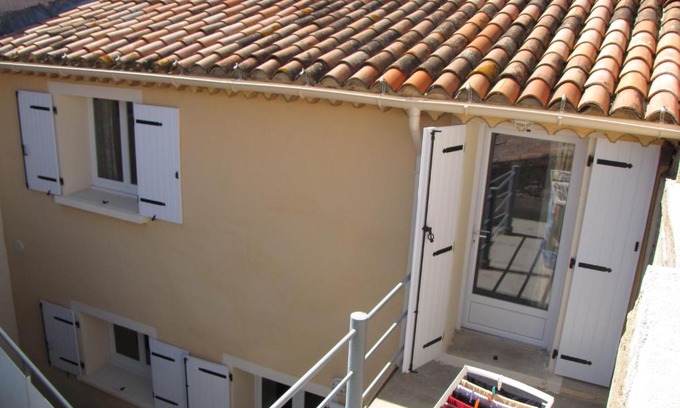 Roujan House | maison de village entre mer et montagne