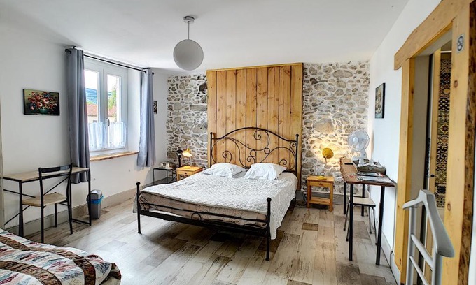 Mazamet Bed & Breakfast | Maison de ville au pied de la Montagne Noire