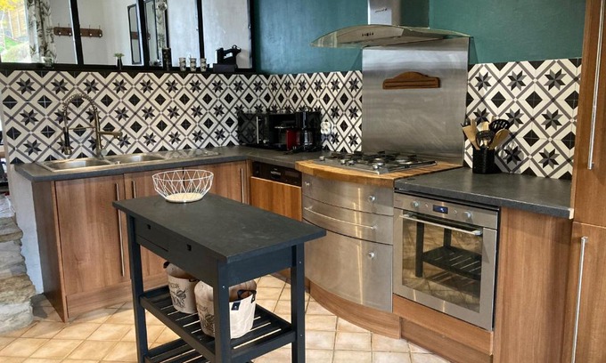 Seyssel House | Maison en pierre de70 m2 au cœur d’un hameau