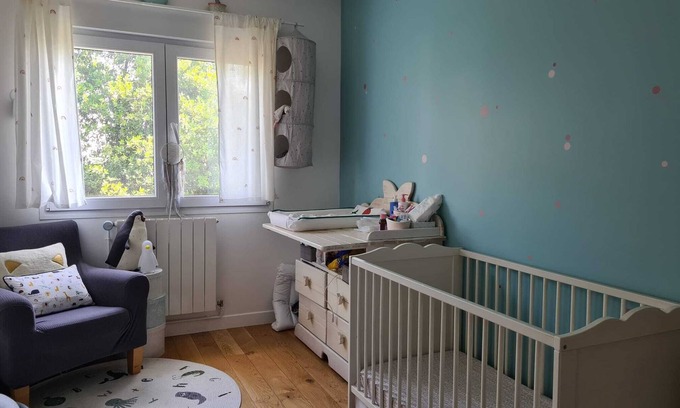 Asnieres-sur-Seine House | Maison Familiale Proche Métro Pour Profiter Sereinement des J0 2024 & de Paris