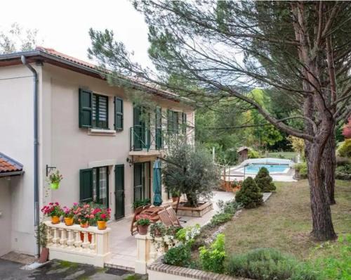 Saint-Chamond House | Maison familiale campagne piscine forêt