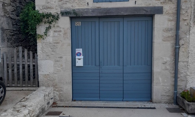 Montcuq House | Maison en Pierre au Centre du Village