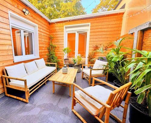 Fives House | Maison Langevin 2-Bedroom House with Cozy Garden & Patio