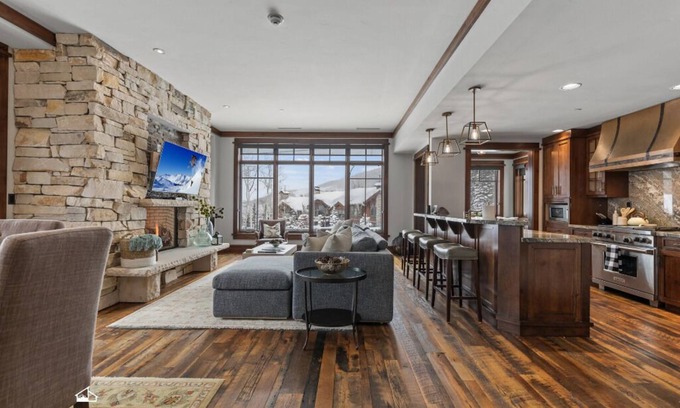 Empire Pass Condo | Maison Moose | Ski-In/Ski-Out Luxury Deer Valley Condo at Arrowleaf | A Nestique Property