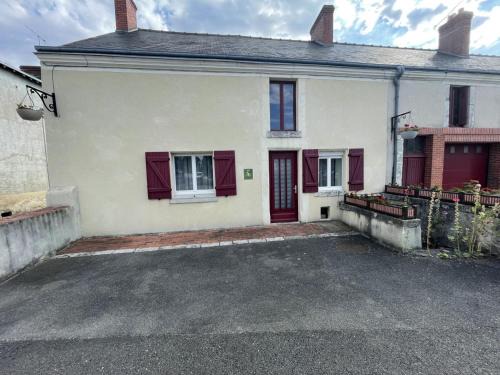 Nouan-sur-Loire House | Maison plain-pied 3 ch avec sdb privatives, cour et jardin, proche Blois et châteaux de la Loire - FR-1-491-424
