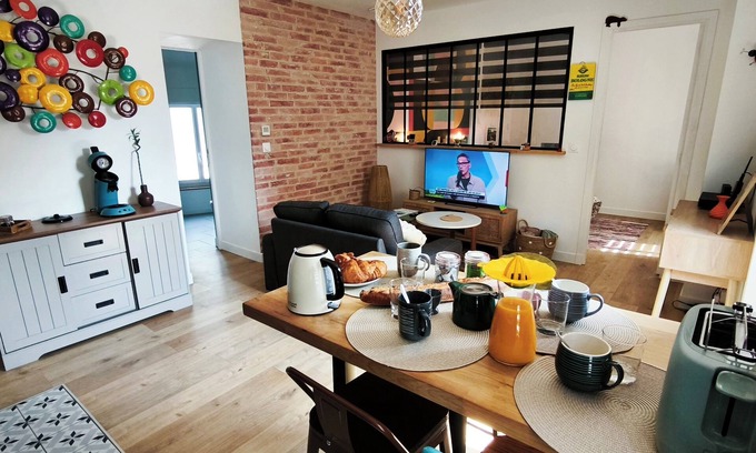 Nevers Apartment | Maison Sorbier - Apartment with garden, terrace and private garage