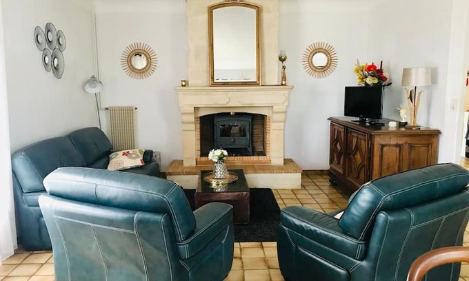 Guitres House | Maison spacieuse avec jardin