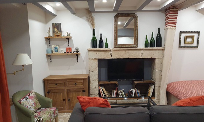 Saint-Laon House | Maisonette, Gîte de la Mère Nini