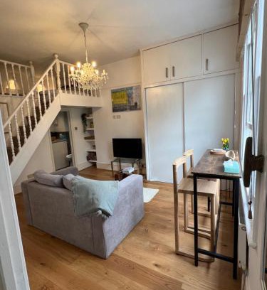 East Putney Apartment | Maisonette Studio Flat in Putney