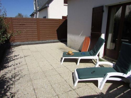Erdeven House | Maisonnette 3p 32m² avec Piscine, Jardin et Parking - Proche Plage de Kerhilio - FR-1-479-55