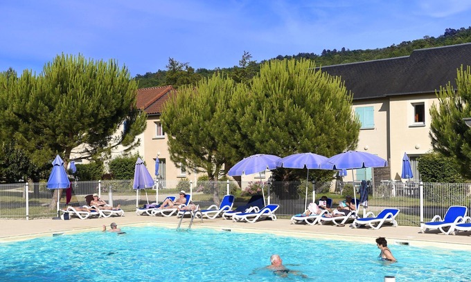 Montignac House | Maisonnette Confortable | Accès PIscine