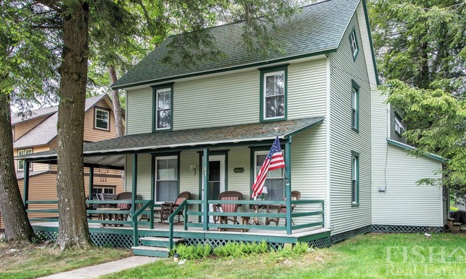 Eagles Mere Cottage | Make yourself at home at "Welch" Cottage in Eagles Mere.