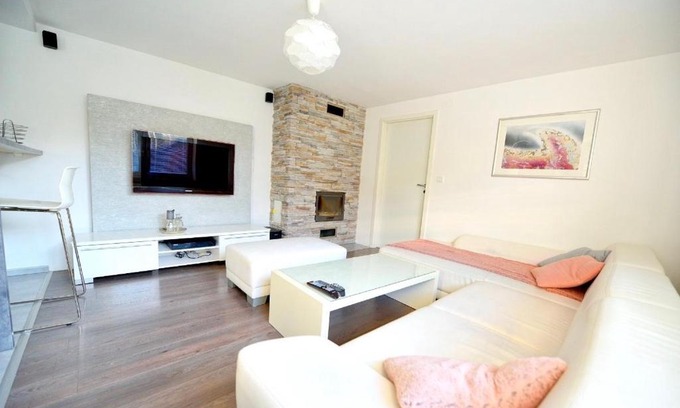 Banka House | Malý rodinný domček