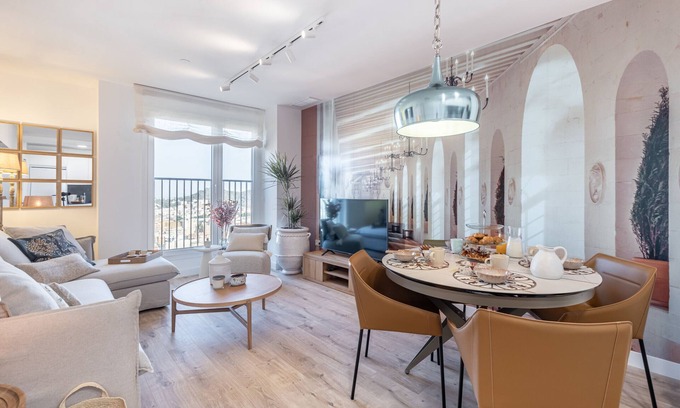 Palma-Palmilla Apartment | Malaga Skyline 8 Pool & Parking Free