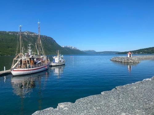 Skalsvik House | Malangen Arctic Sealodge Cabin 10