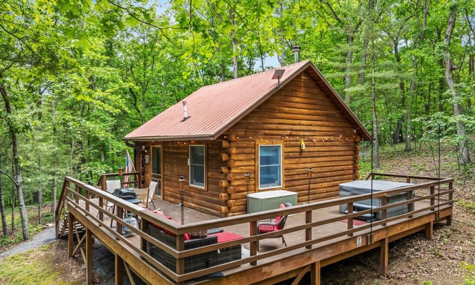 Berkeley Springs Cabin | Mallard Creek Cabin - Classic Escape!