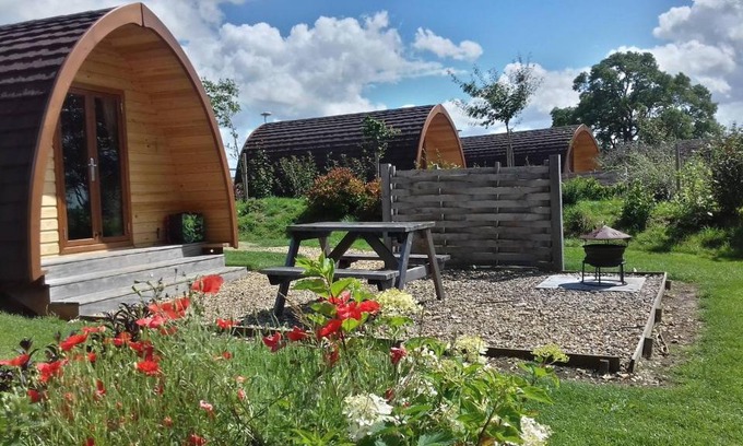 Bourton Apartment | Mallow Glamping Pod