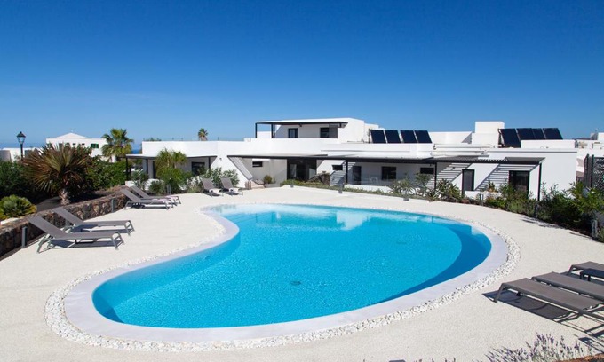 Las Brenas Bed & Breakfast | Mana EcoRetreat