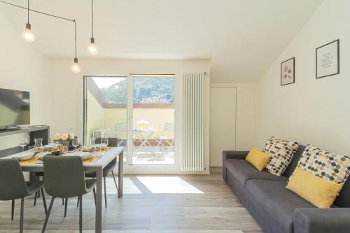 Como Apartment | ManaraQuattro - Apartment with free parking and view in Como, near the center - Lake Como