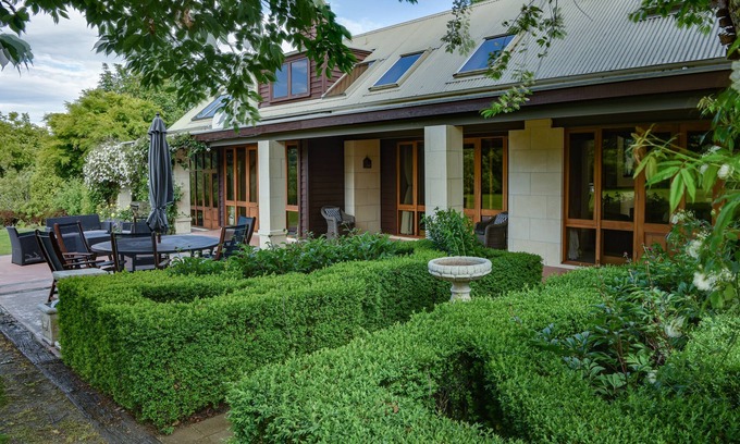 Lower Shotover House | Manata Homestead